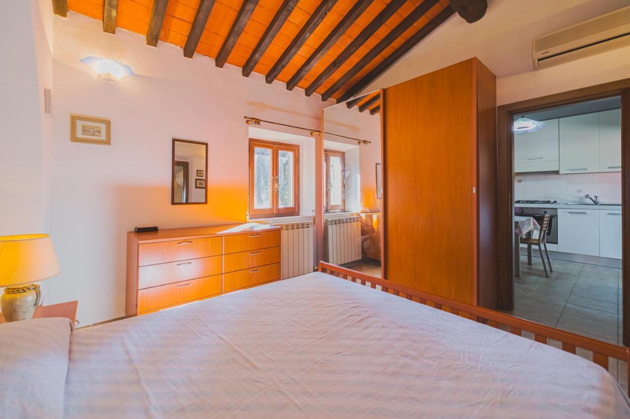 Casa Alex A Schiopparello - Goelba *